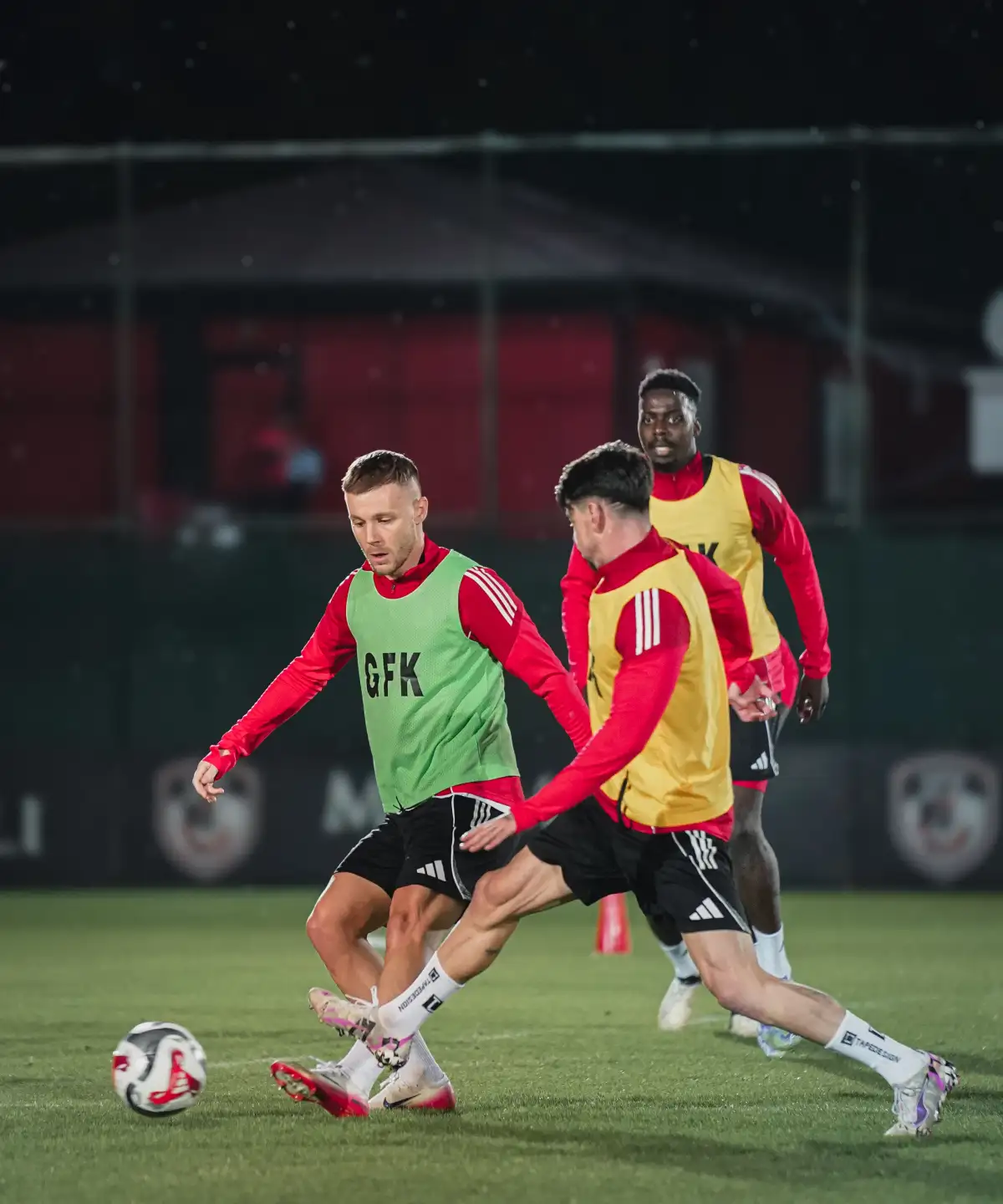 FATİH KARAGÜMRÜK MAÇI HAZIRLIKLARI BAŞLADI