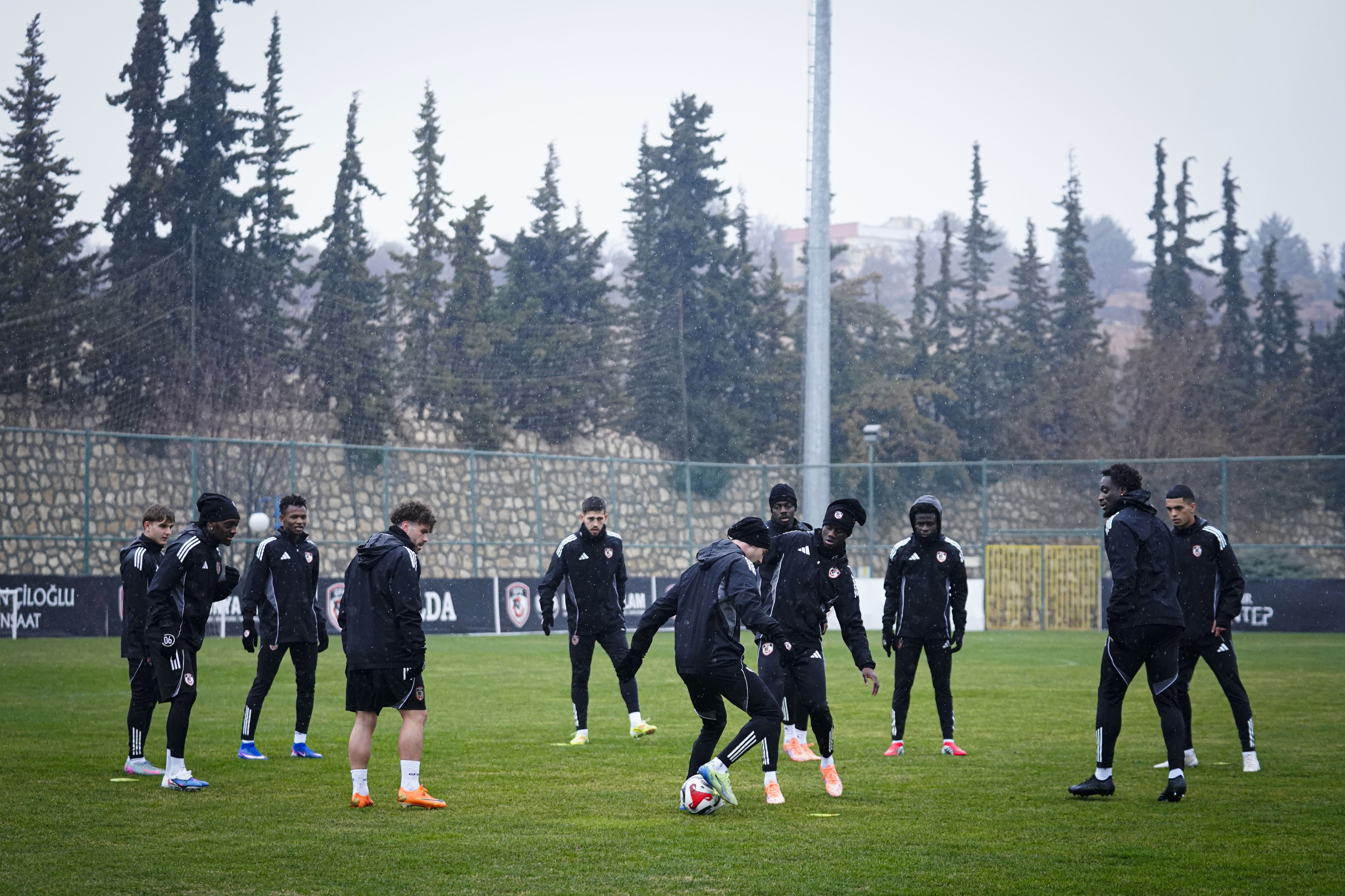 KOCAELİSPOR MAÇINA HAZIRIZ!