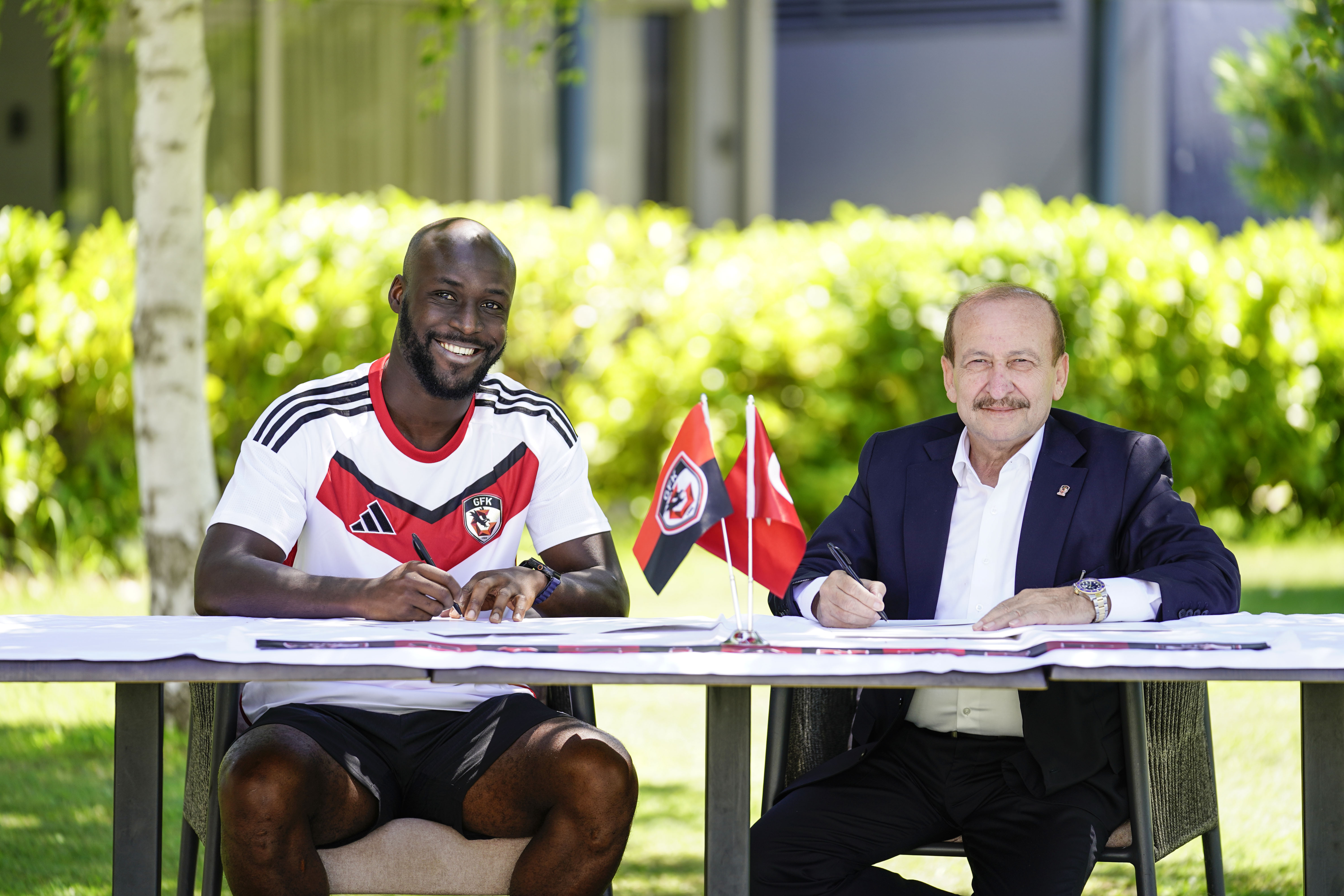 TRANSFER | ULRICH MELEKE GAZİANTEP'TE! - 29 Tem, 2026