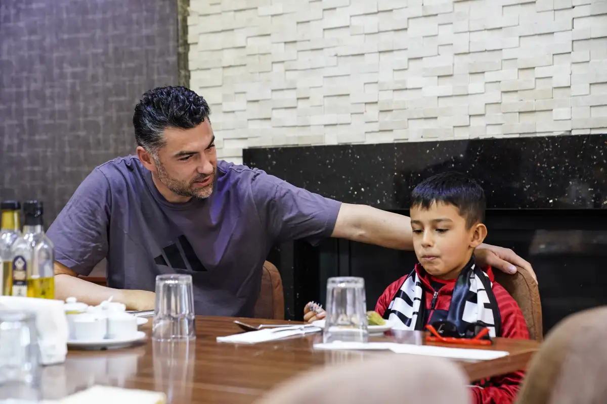 MİNİK DEPREMZEDE KARDEŞİMİZ HASAN’I TESİSLERİMİZDE KONUK ETTİK