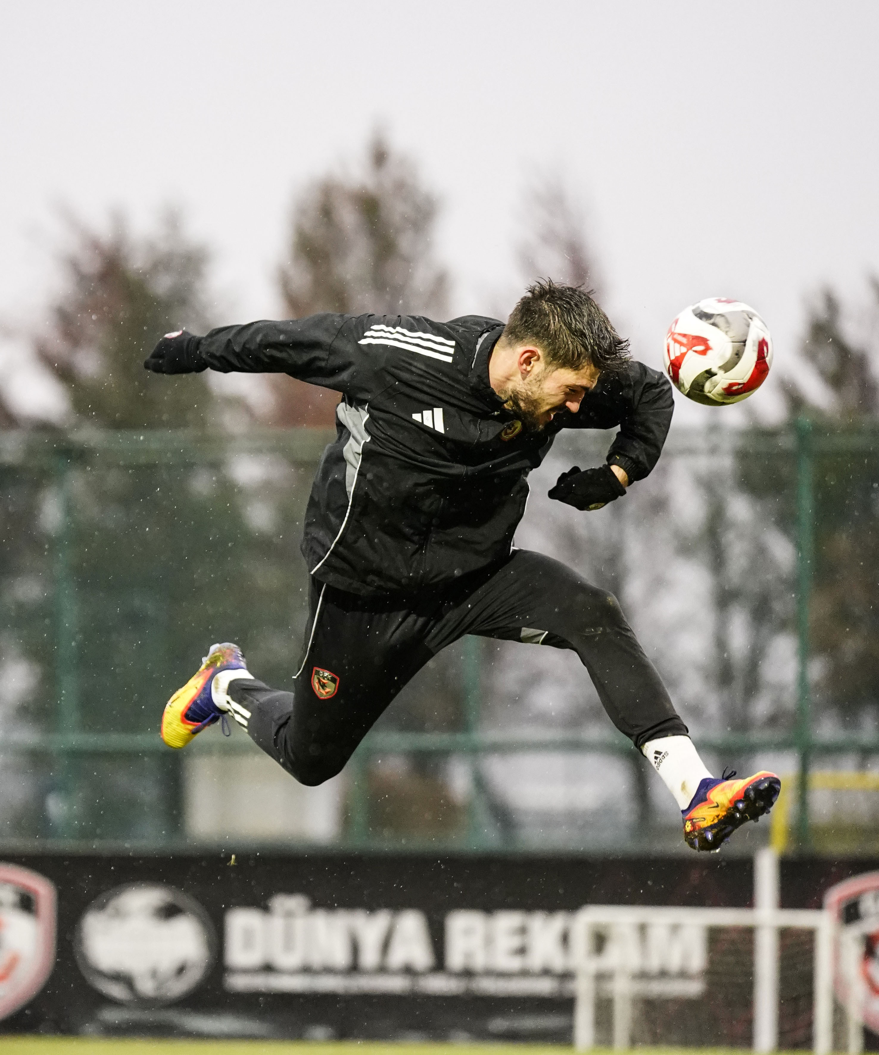 KASIMPAŞA MAÇI HAZIRLIKLARI BAŞLADI