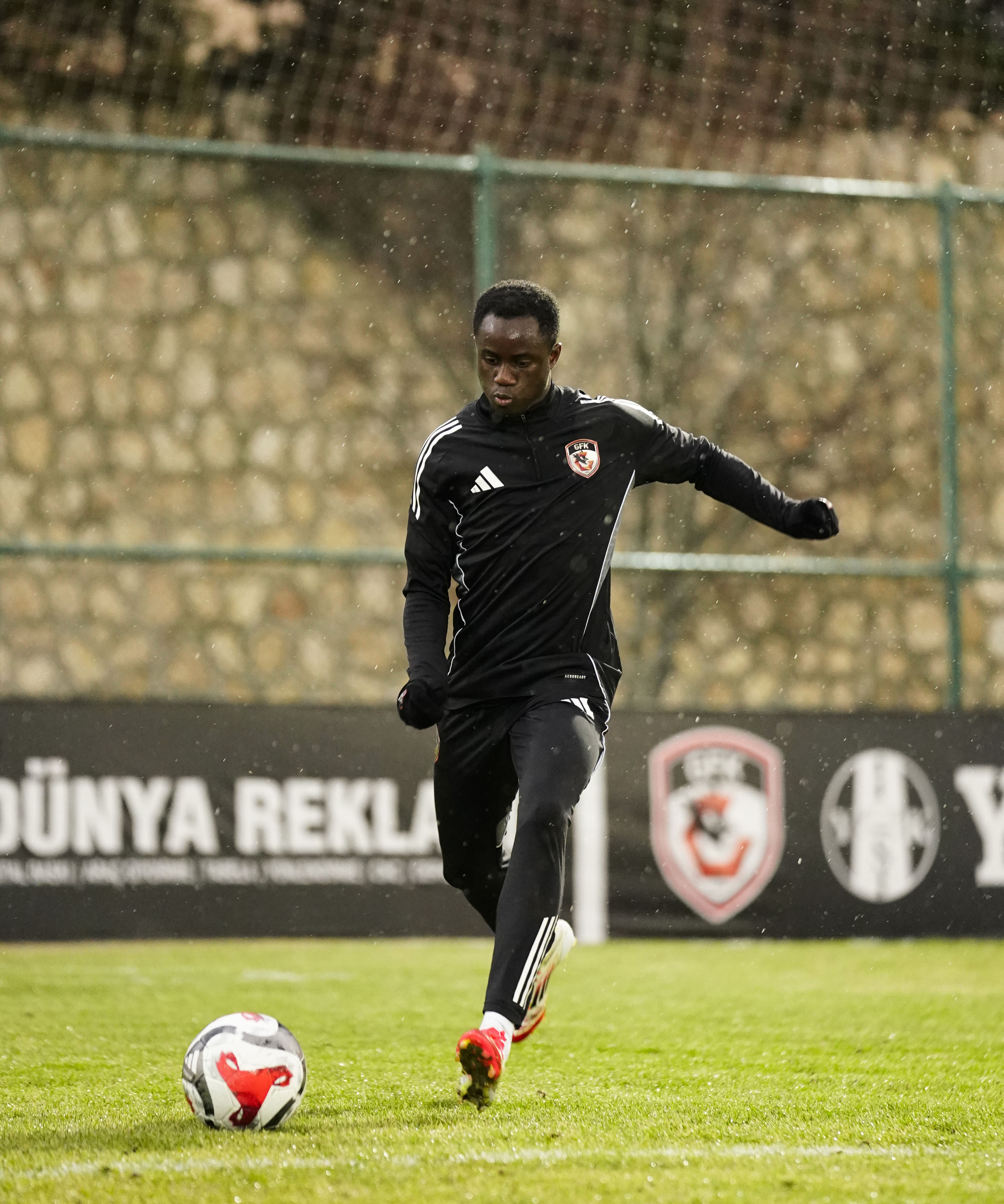 KASIMPAŞA MAÇI HAZIRLIKLARI BAŞLADI