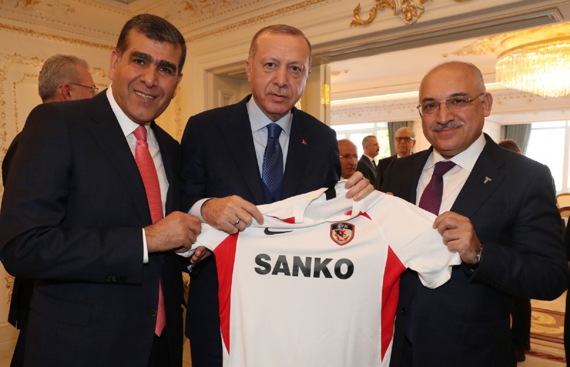 BAŞKANIMIZDAN, CUMHURBAŞKANIMIZA ZİYARET