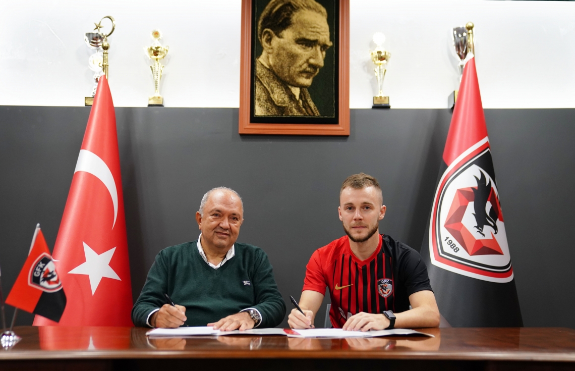 ALEXANDRU MAXIM İLE 2024'E KADAR DEVAM!