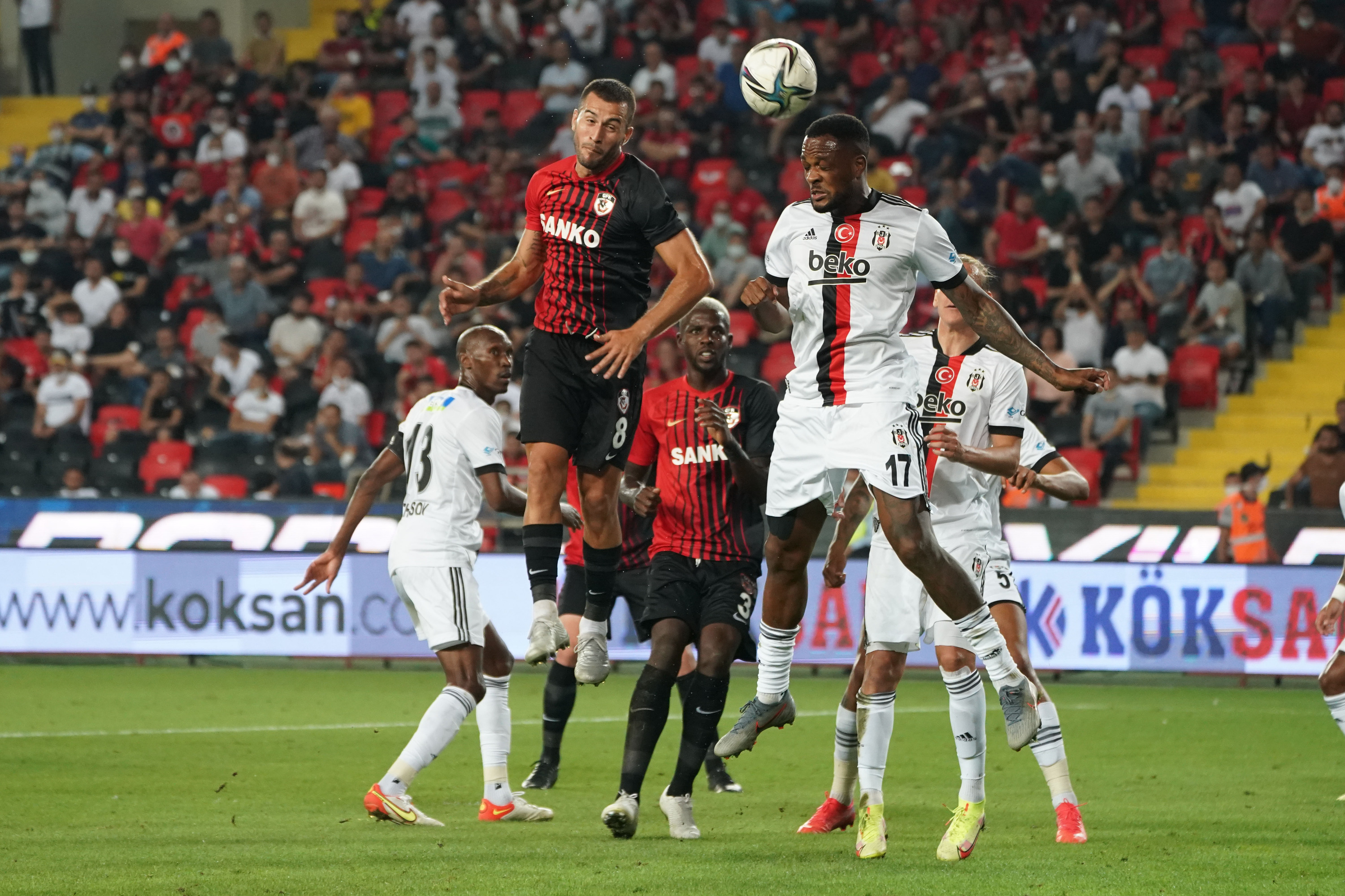 Gaziantep FK, Beşiktaş'a 2-0 mağlup oldu - Doğuş Haber Ajansı