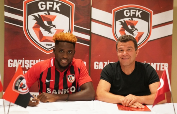 TRANSFER | PAPY DJILOBODJI GAZİŞEHİR'DE!