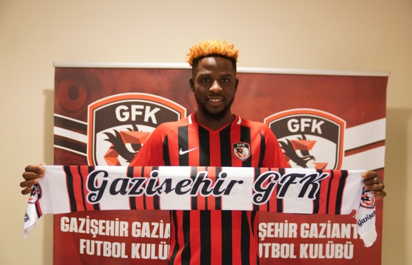 TRANSFER | PAPY DJILOBODJI GAZİŞEHİR'DE!