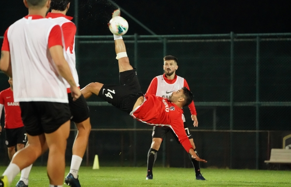 MEDİPOL BAŞAKŞEHİR MAÇINA HAZIRIZ!