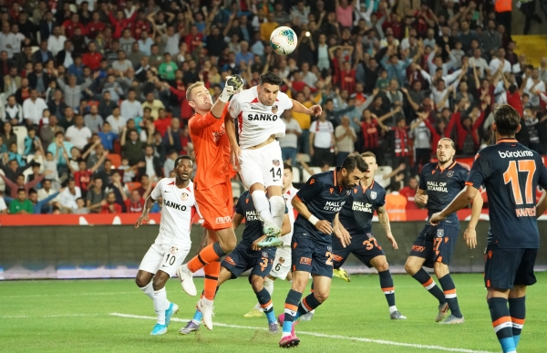 MAÇ SONUCU | Gaziantep 1-2 Başakşehir