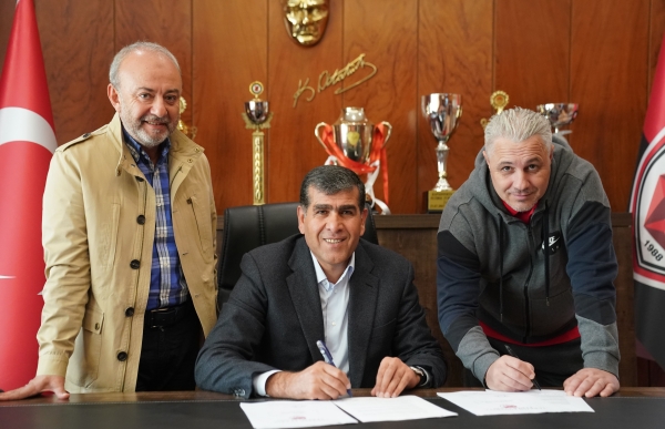 MARIUS SUMUDICA İLE SÖZLEŞME UZATTIK