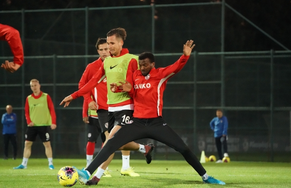 GALATASARAY MAÇINA HAZIRIZ