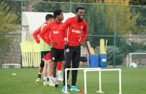 GALATASARAY MAÇINA HAZIRIZ