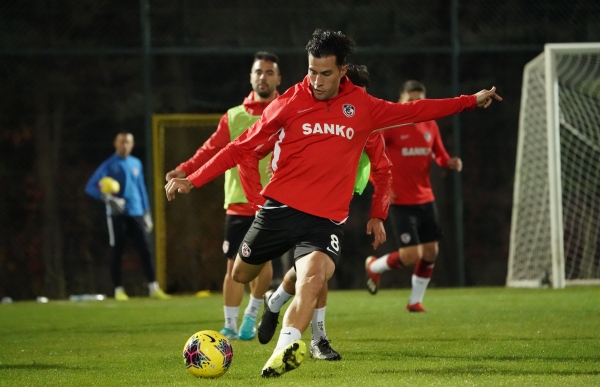 GALATASARAY MAÇINA HAZIRIZ