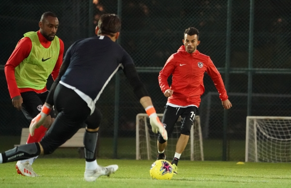 GALATASARAY MAÇINA HAZIRIZ