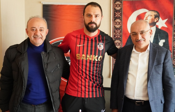HAYDAR YILMAZ RESMİ SÖZLEŞMEYİ İMZALADI