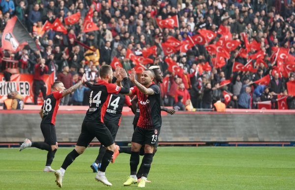 MAÇ SONUCU | GAZİANTEP 5-1 SİVASSPOR