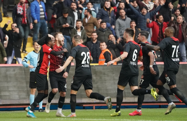 MAÇ SONUCU | GAZİANTEP 5-1 SİVASSPOR