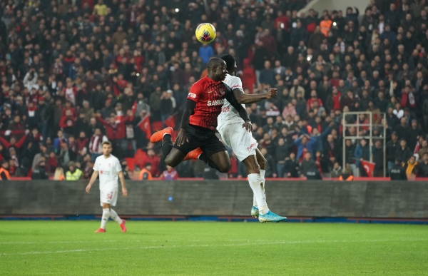 MAÇ SONUCU | GAZİANTEP 5-1 SİVASSPOR