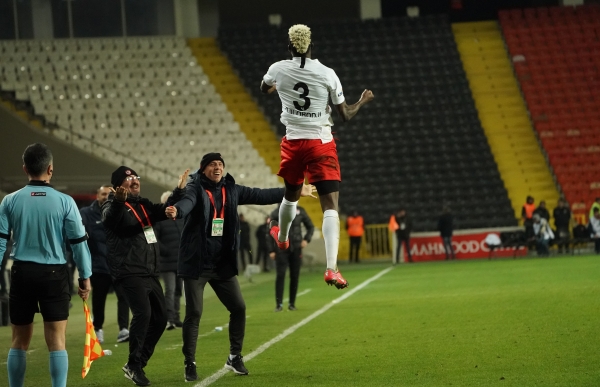 MAÇ SONUCU | Gaziantep 2-0 Çaykur Rizespor