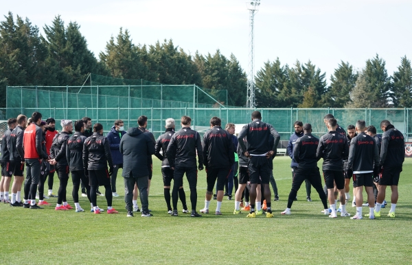 ANTALYASPOR MAÇINA HAZIRIZ!