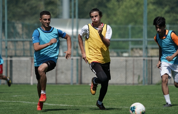 ALT YAPI OYUNCU SEÇMELERİNE REKOR KATILIM