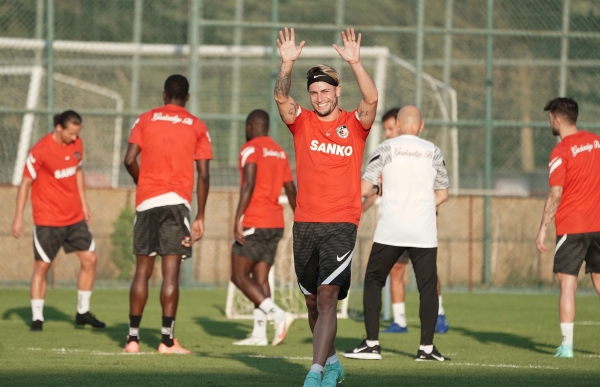 2021-2022 Sezonunun İlk Antrenmanı Gerçekleştirildi