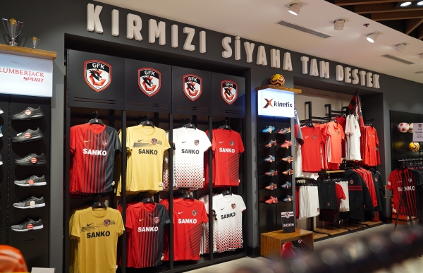 YENİ SEZON FORMALARI GFK STORE MAĞAZALARINDA SATIŞA SUNULDU