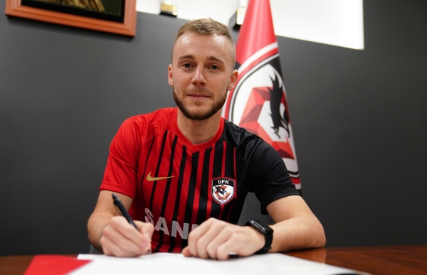 ALEXANDRU MAXIM İLE 2024'E KADAR DEVAM!